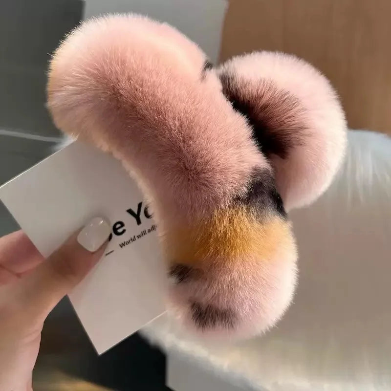 Oversized Plush Winter Clips For Thick Hair | Back-Of-The-Head Bun Styles | Soft And Warm Rabbit Fur Hair Accessories For Women