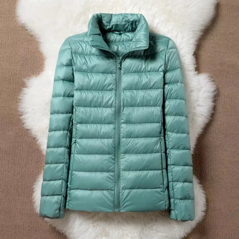 90% Ultra-light Thin Down Jacket Women Autumn Winter Plus Size Short Warm White Duck Down Coat Parka Female Portable Outerwear