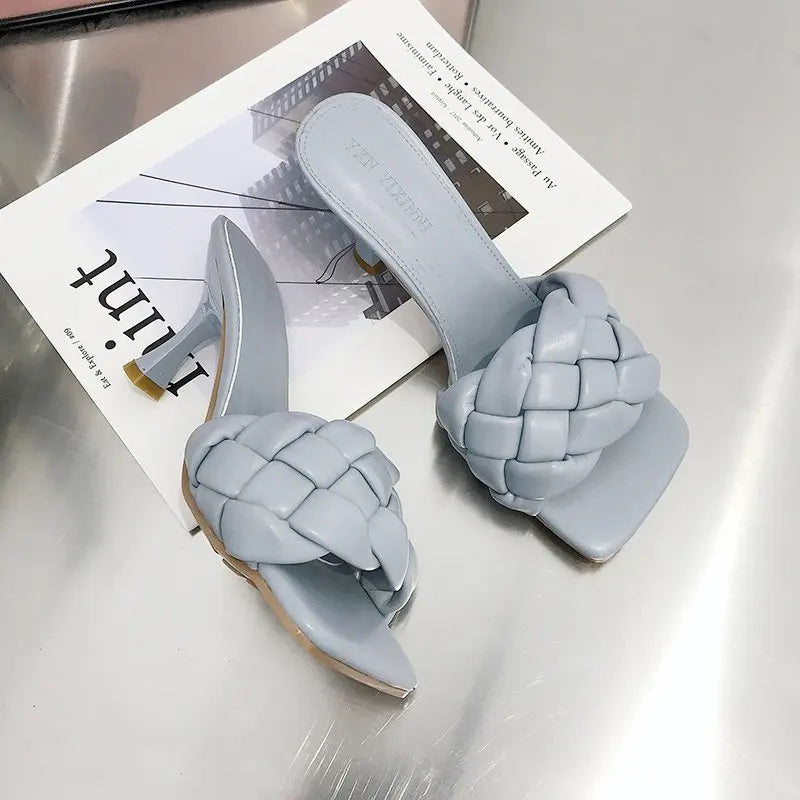 New Women's Summer High-quality Woven Open-toe Flat Casual Slippers Fashionable Stiletto Sandals Womens Outdoor Beach Flip-flops