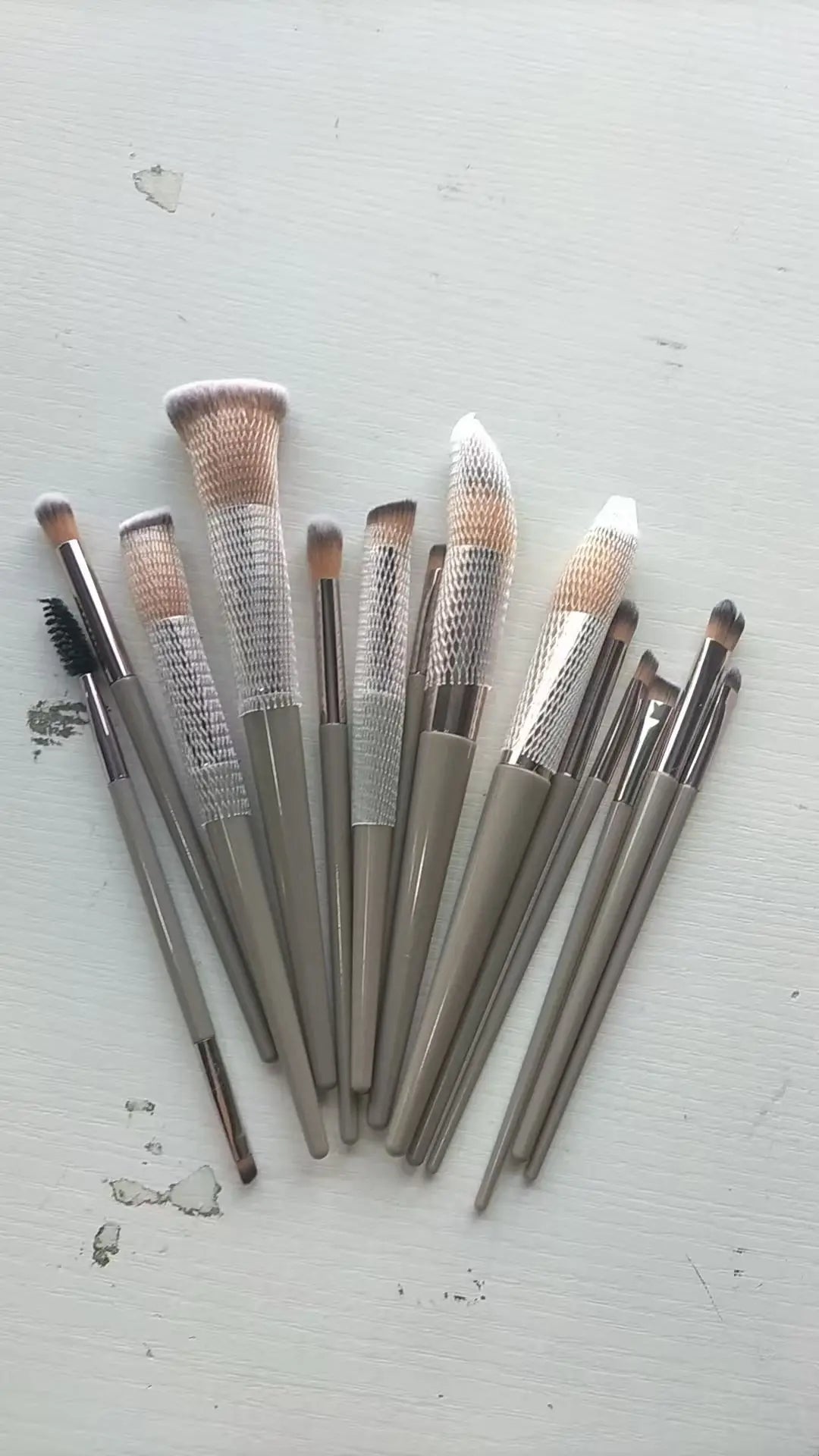 Makeup Brush Set 10PCS Champagne Gold Brushes Vegan Cruelty-Free Bristles All-in-One Full Face & Eye Makeup Kit