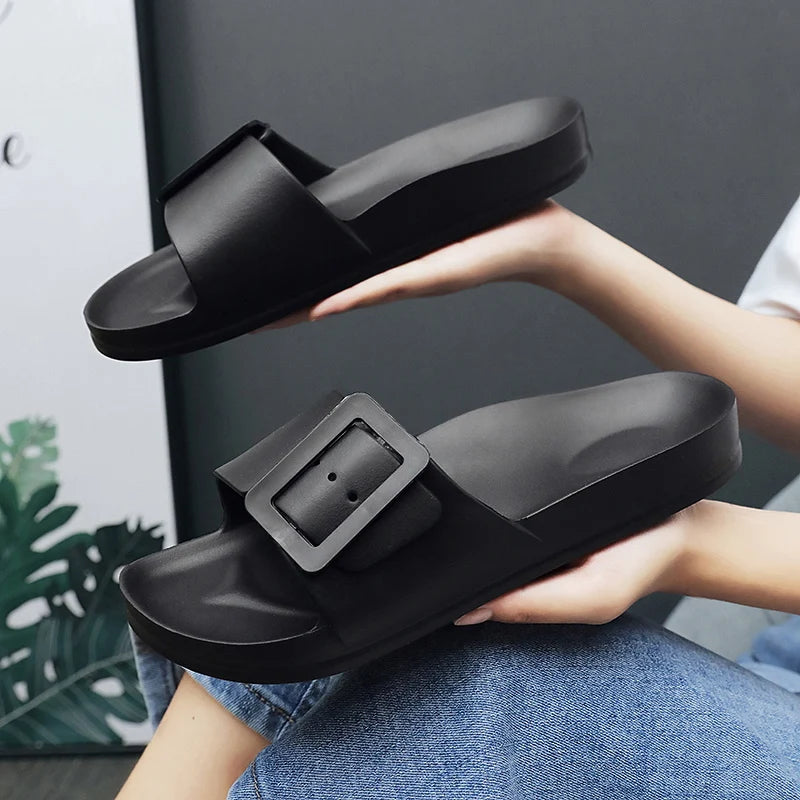 Adjustable Buckle Women's Sandals, Non-Slip, Lightweight, Flat-Soled Slip-On Sandals for Outdoor Wear, Beach Sandals, Bathroom S