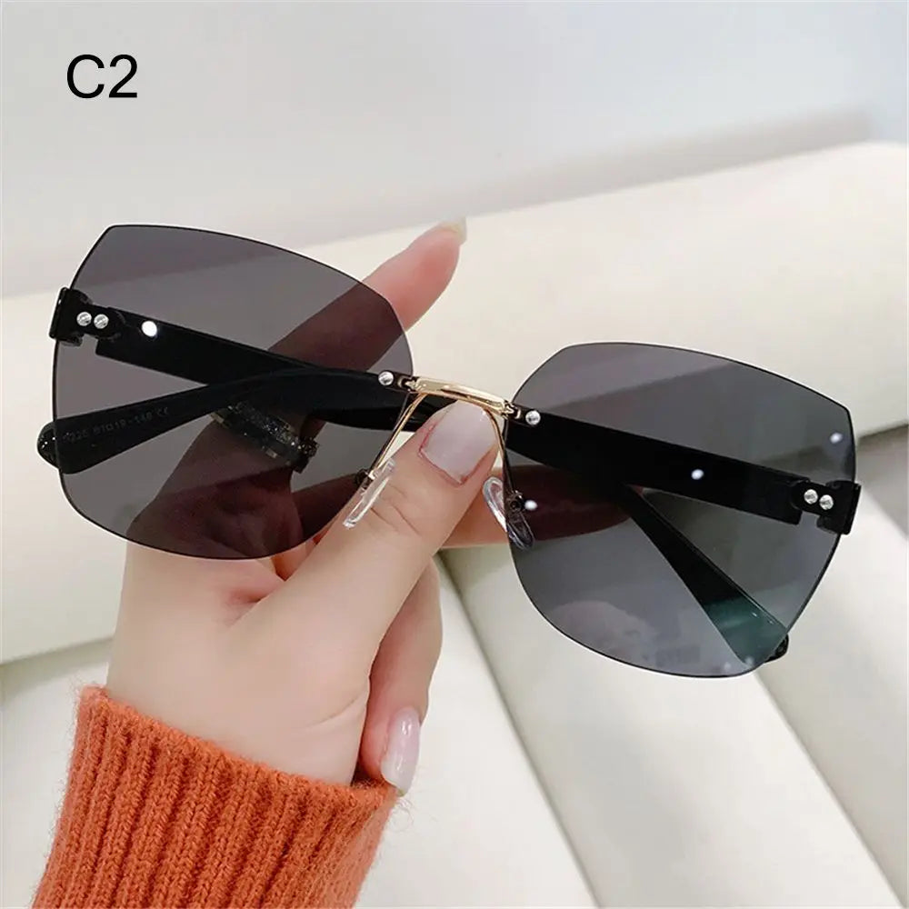 Vintage Rimless Sunglasses 2024 Women Gradient Sunglasses  Summer Shades Fashion UV400  Frameless Sun Glasses Ladies Eyeglasses