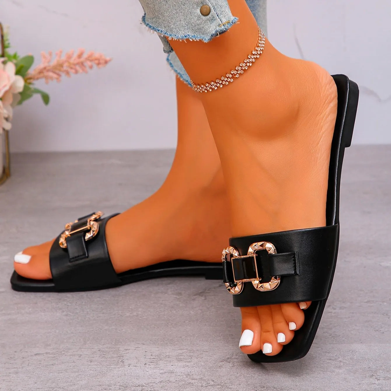 Women Fashion Casual Slippers Summer New Metal Buckle Sandals Square Head Rubber Shoes Women Sexy Slip on Slippers Slides Women