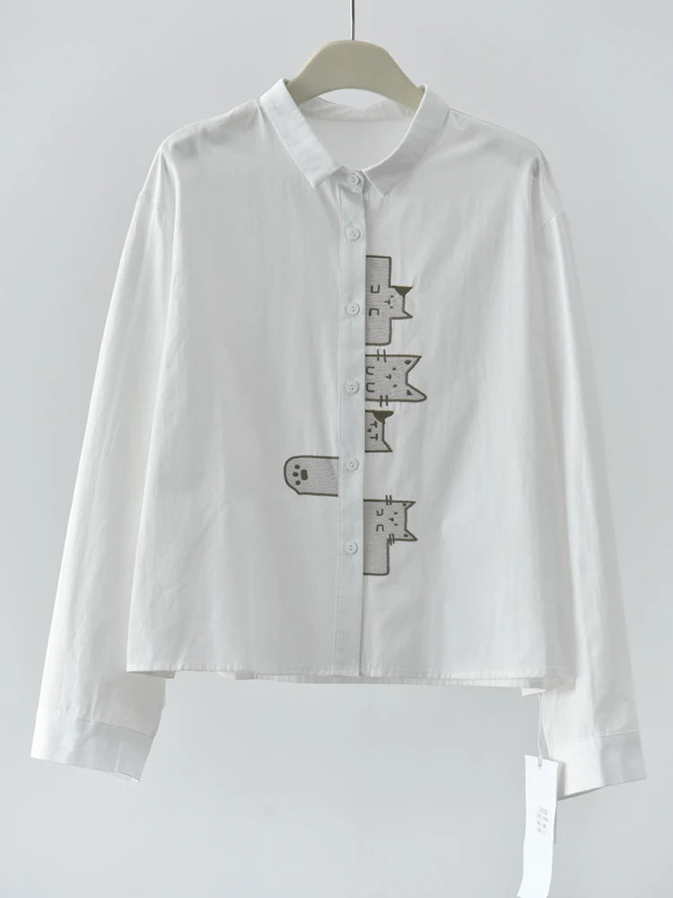 [EAM] Women White Pattern Patch Spliced Big Size Blouse New Lapel Long Sleeve Shirt Fashion Tide Spring Autumn 2026 1DJ6229