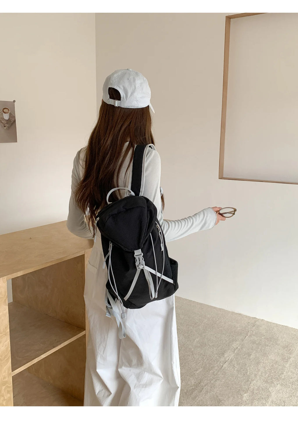 Women Outdoor Sports Backpack With Large Capacity Lightweight Nylon Backpack Suitable Casual Versatile Camping Travel Bag Unisex