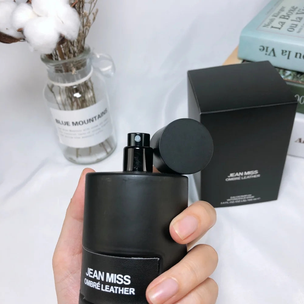 Leather Fragrance for Men & Women, Warm & Sensual Eau de Parfum, Long Lasting Scent for Dating & Night Out, 100ml (3.4 fl.oz)