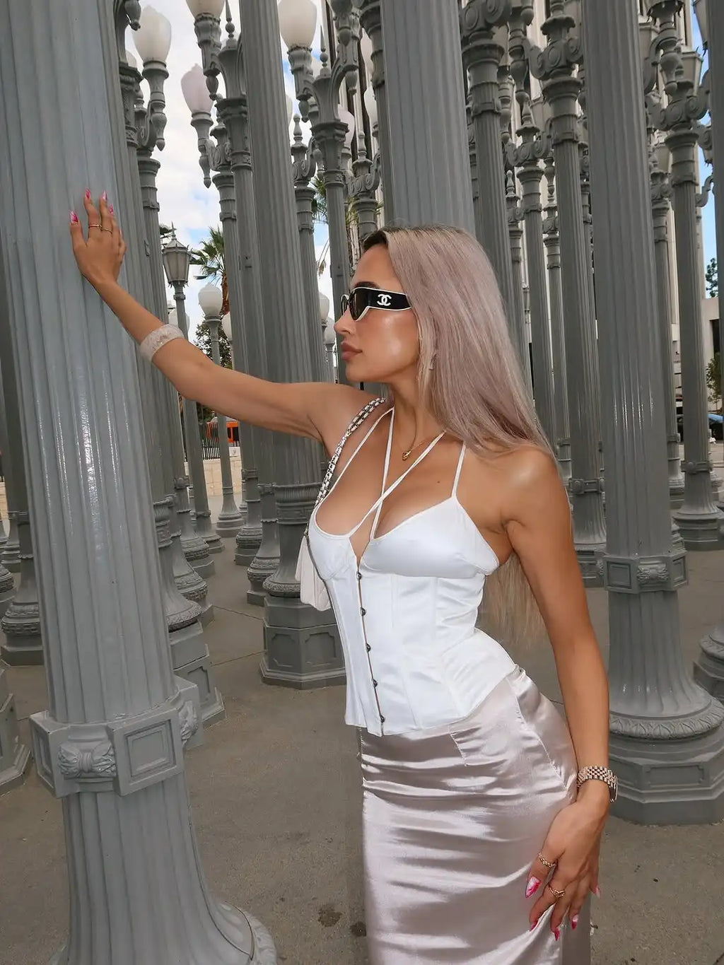 Guz White Satin Corset with Adjustable Back Straps, Slimming and Elegant Style, Strapless V-Neck Top, White Bodycon Skirt with Safety Shorts Design, Sexy Hot Girl Outfit