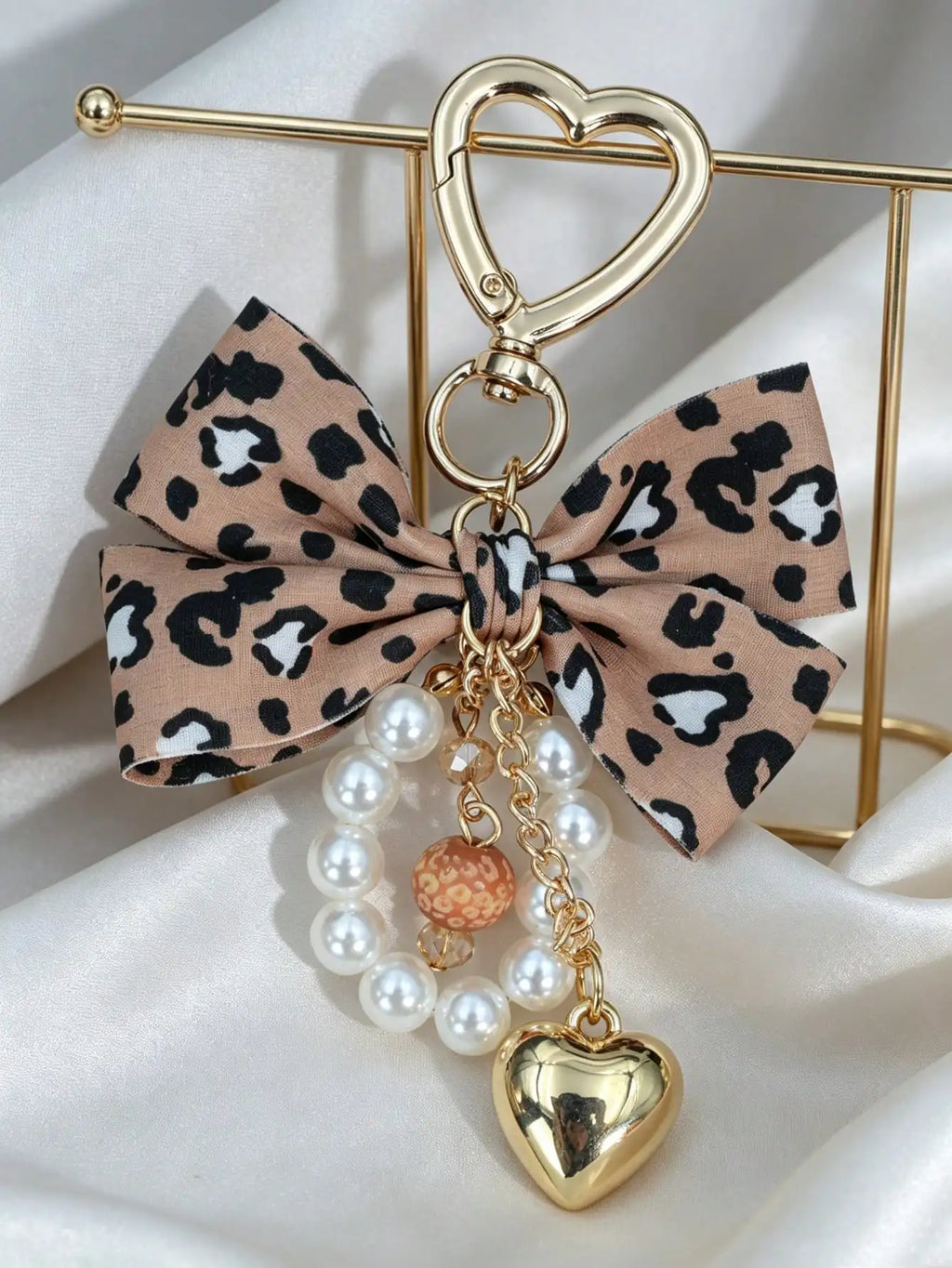 Leopard Print Bow Keychain Heart Pendant Women's Bag Simple Charm Pearl Keychain Beaded Charm Gift For Women