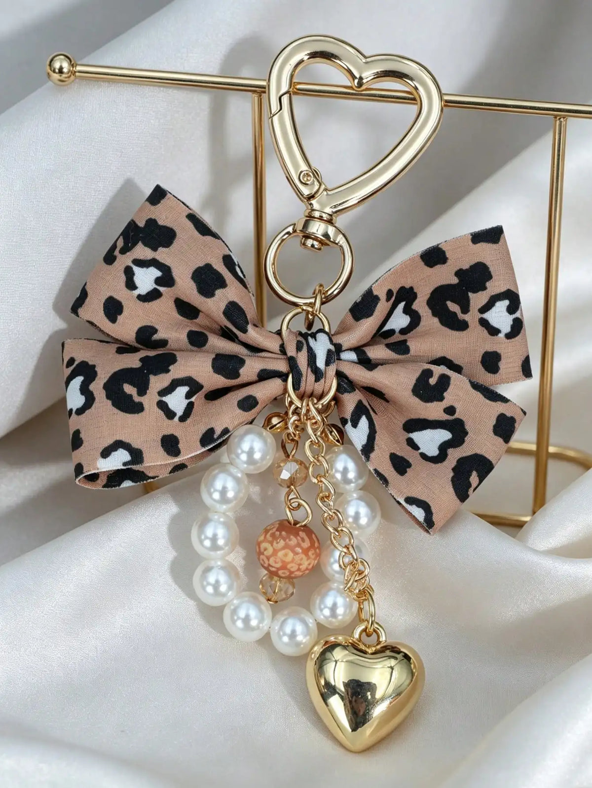 Leopard Print Bow Keychain Heart Pendant Women's Bag Simple Charm Pearl Keychain Beaded Charm Gift For Women