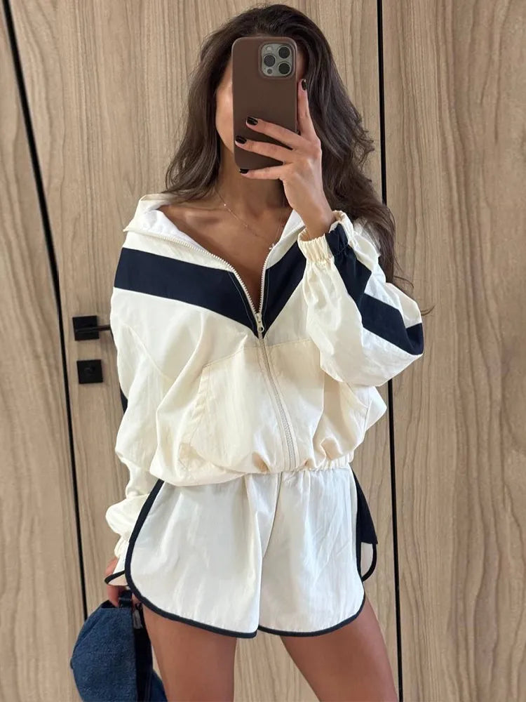 Fashion Contrast 2 Piece Short Set Women's Stand Collar Zip Lightweight Jacket Loose Mini Shorts 2026 New Lady Casual Outfit