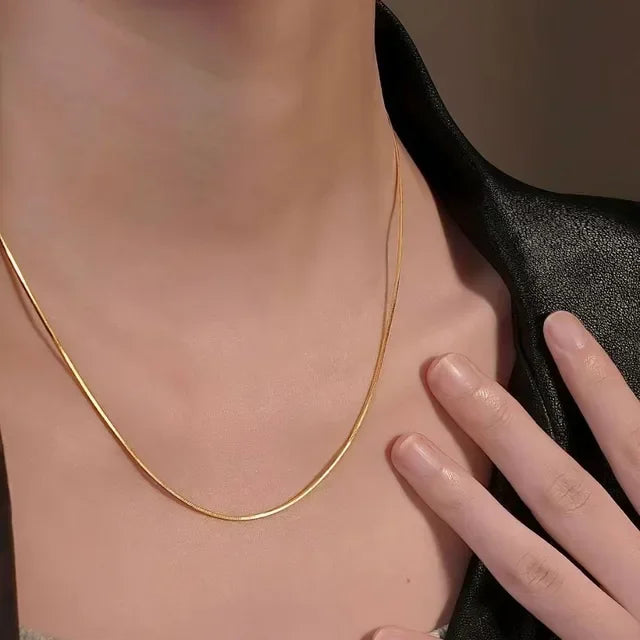 24K 9999 Pure Gold Yellow Gold Snake Bone Chain Necklace, Simple Design for Temperament - enhancing Clavicle Look
