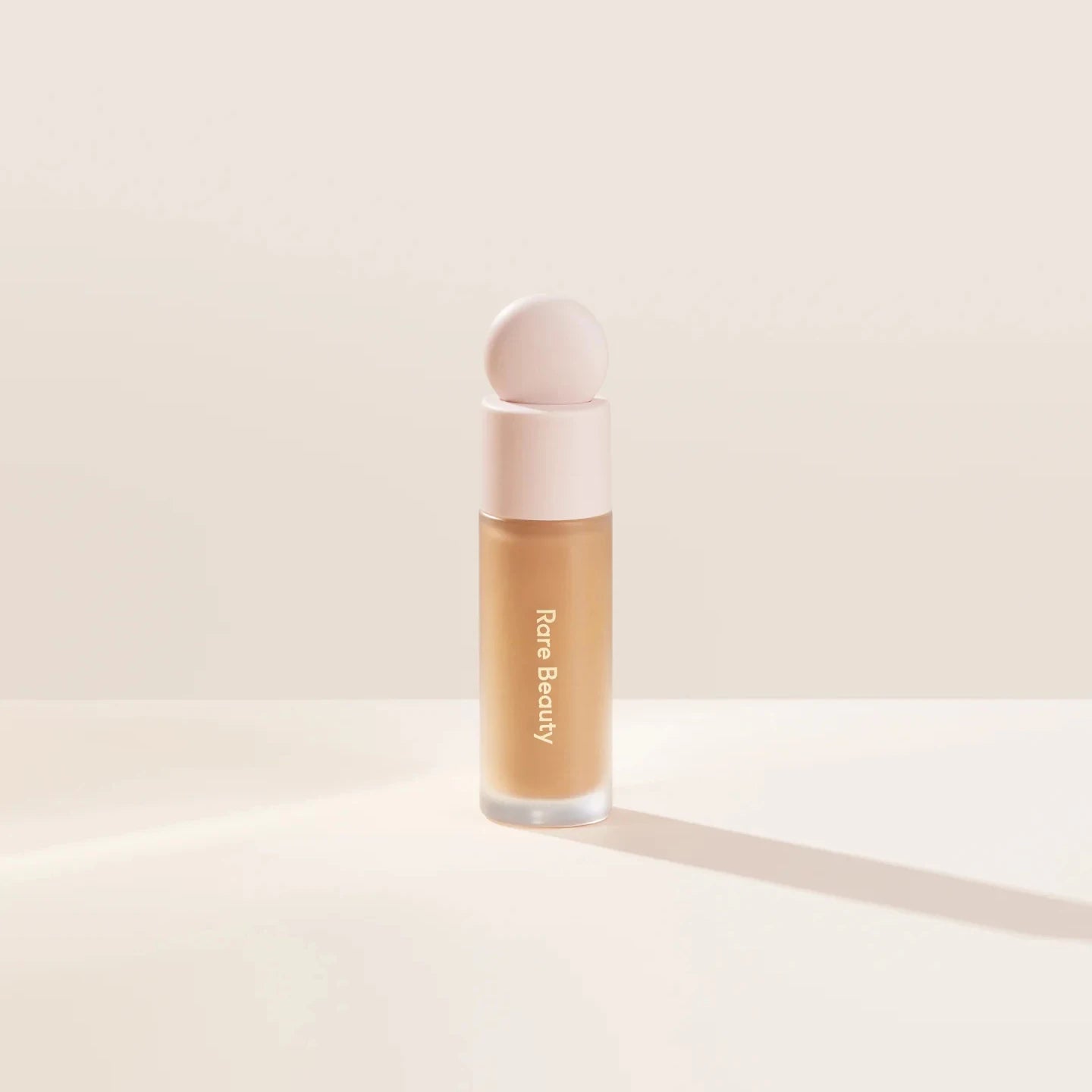 Rare Beauty Moist Hydrating Foundation Natural-Looking Moisturizing Lightweight Makeup Easy Use Waterproof Makeup for Beginners
