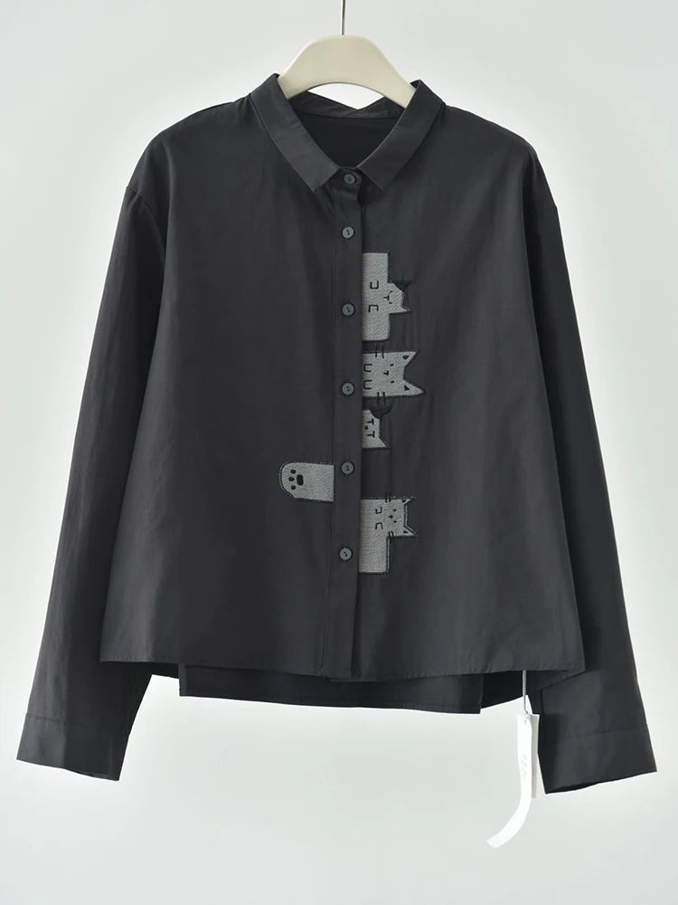 [EAM] Women White Pattern Patch Spliced Big Size Blouse New Lapel Long Sleeve Shirt Fashion Tide Spring Autumn 2026 1DJ6229