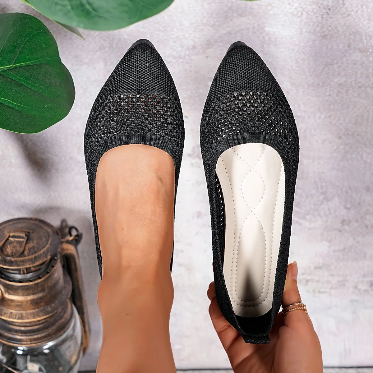 Women Lightweight Solid Knitted Shoes Women Pointed Toe Flats Breathable Mesh Casual Ballet Sneakers Slip on Ladies Loafers