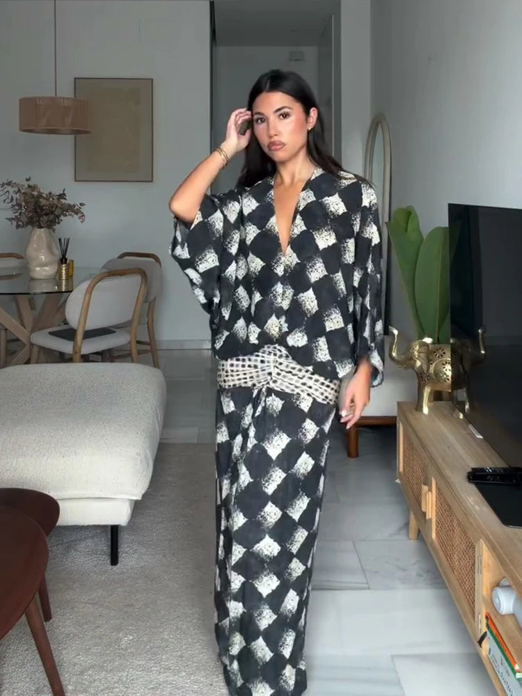 V-Neck Loose Waist Cinched Long Dress Woman Contrasting Colors Short Sleeve Pleated Maxi Dresses Chic Vacation Women's New Dress