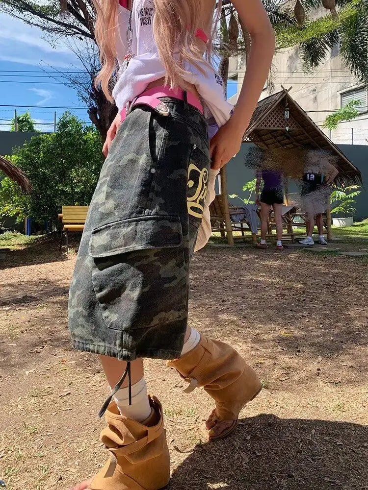 American Vintage Camouflage Print Denim Calf-Length Pants Women Streetwear Y2k Retro Versatile Lace-Up Cropped Jeans 2026