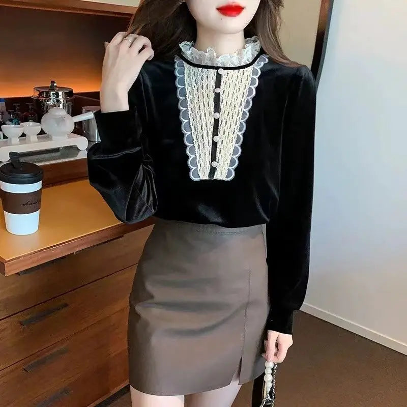 Fashionable Long Sleeved Gold Velvet Lace Base Shirt Women's Top Stylish Small Shirt