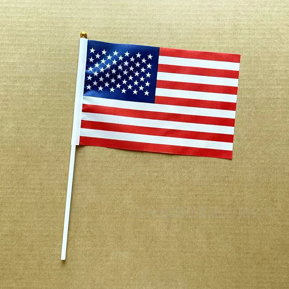 EOODLOVE 10/20/50 pieces 14 * 21cm American hand-held plastic stick flag outdoor celebration event American small flag