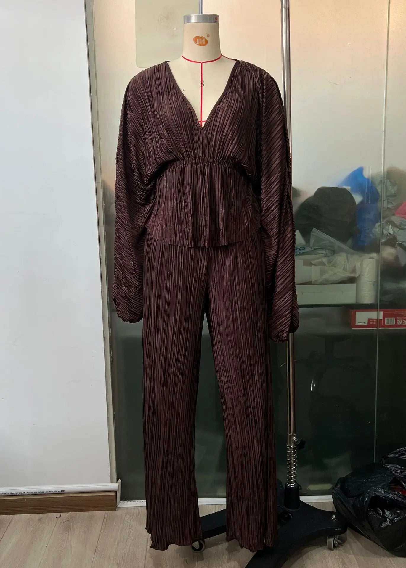 Women's Two Piece Set Deep V Neck Pleated Tops with Wide Leg Pants Stretchy Sexy Casual Outfit