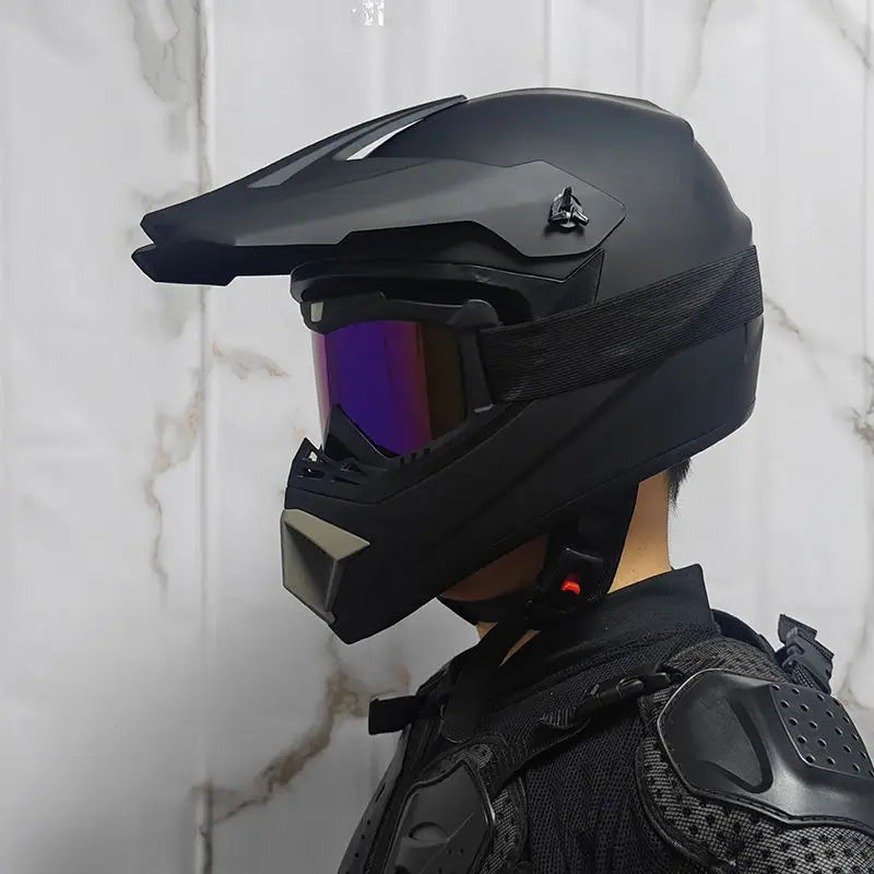 ORZ-905-Mountain bike off-road helmet, four season electric bike helmet, men's rally helmet, mountain speed reduction