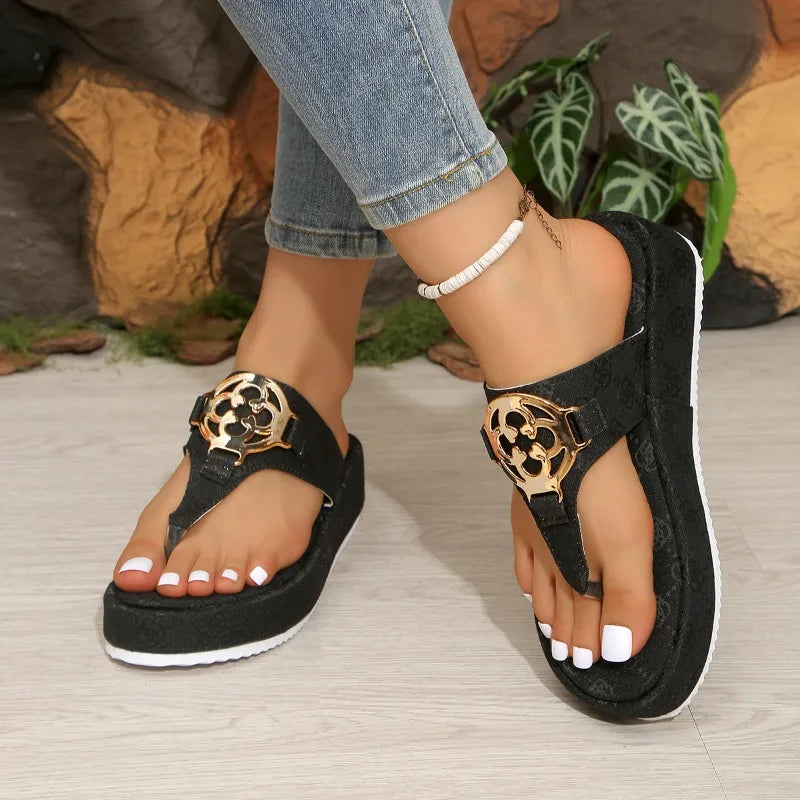 Women Flip-flops Fashion Platform Cool Slippers Summer Open-toe Beach Slippers Retro Embroidered Metal Buckle Designer Slippers