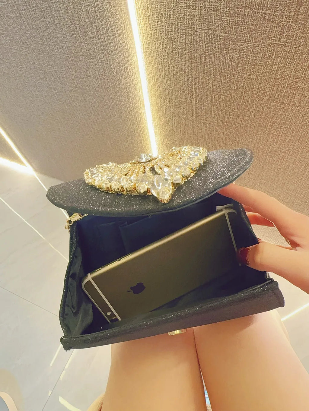 2025 Women Beaded Clutch Purses Vintage Rhinestone Evening Bag Glitter Sik Clutch Purse Ladies Dinner Flormal Crossbody Bag