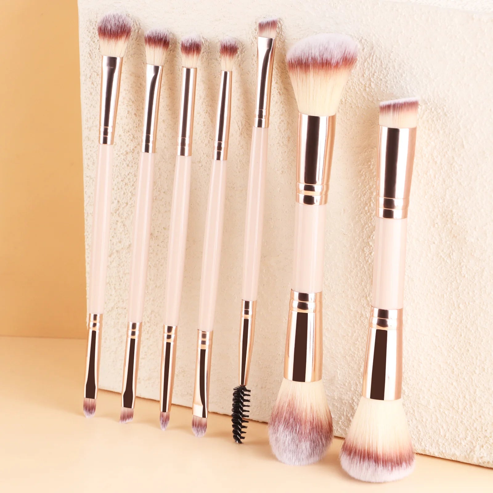 7 double-ended makeup brushes, loose powder brush, foundation brush, eyeshadow brush, eyebrow brush, soft hair beauty tool.