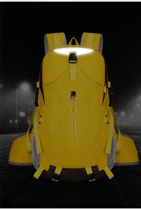 Outdoor Mountaineering Bag Men's Large Capacity Travel Bag Waterproof Hiking Scratch-resistant Wear-resistant Sports Backpack