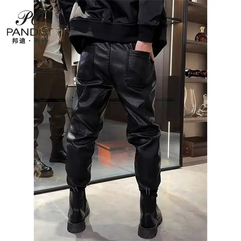 Fashion 2024 Men's Loose Elastic Waist Faux Leather Winter Pants Six Pockets Fleece Thcik Black Pu Punk Design Trousers Male