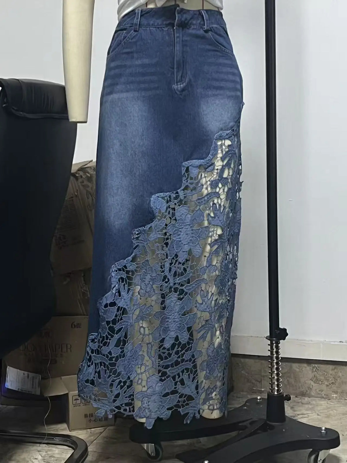 2026 Temperament Washed Denim Lace Splicing Long Hip-wrapped Skirt