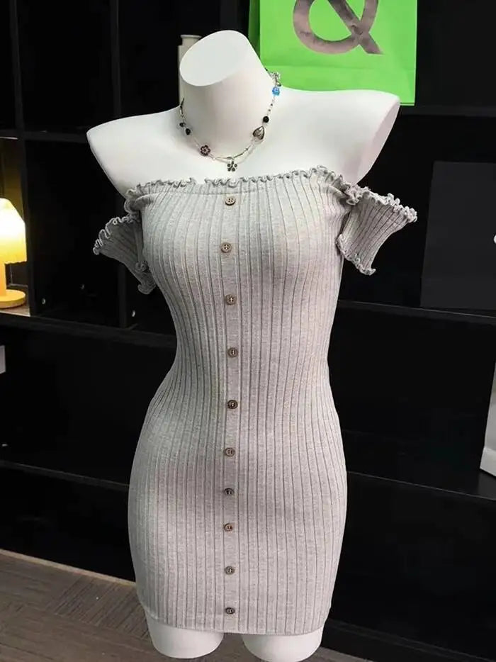 2026 New Summer Women's Knitted Short Sleeve Dress Atmosphere Style Outfit Petite Waist Trimming Slim Fit Hip Wrap Short Dress