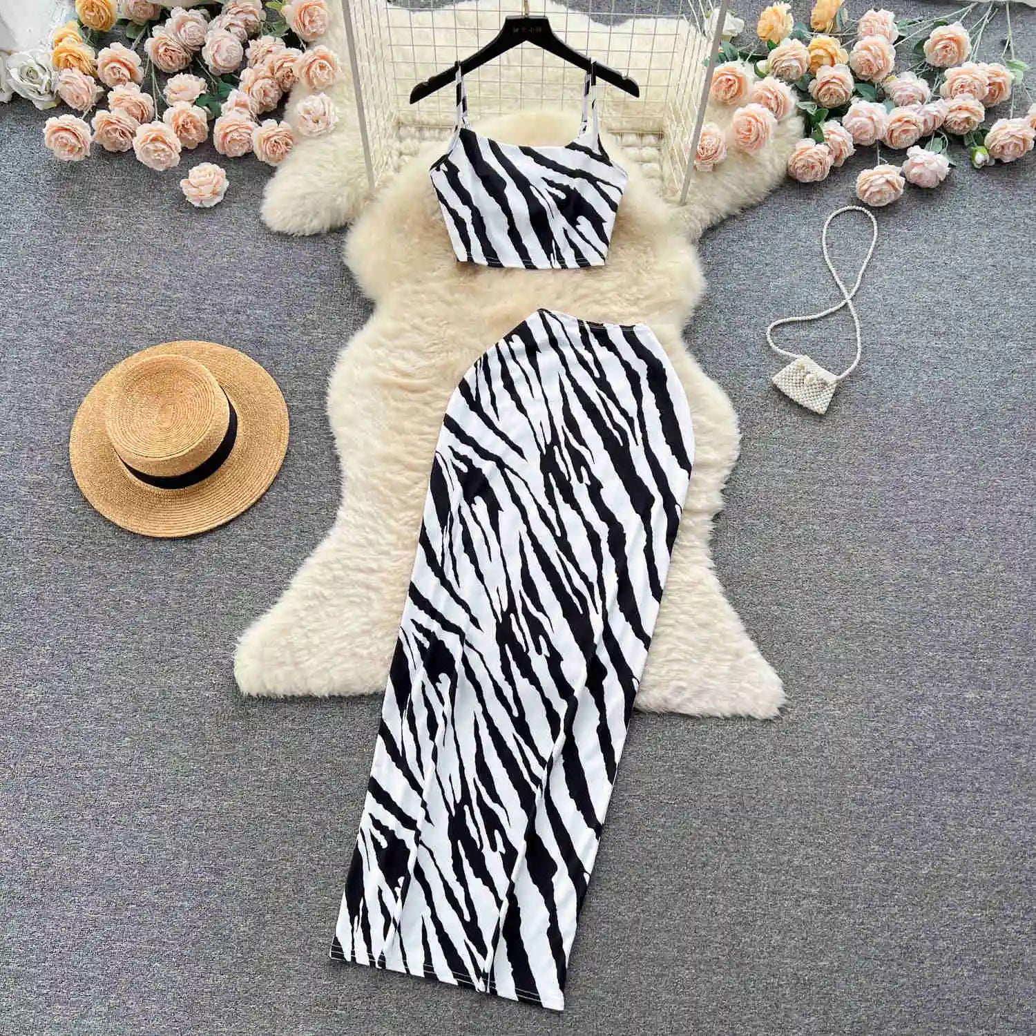 Retro Style Printed 2 Pieces Set for Women Fashion Summer Sleeveless Cropped Camis Top + Elastic Waist Bodycon Long Skirt Suits