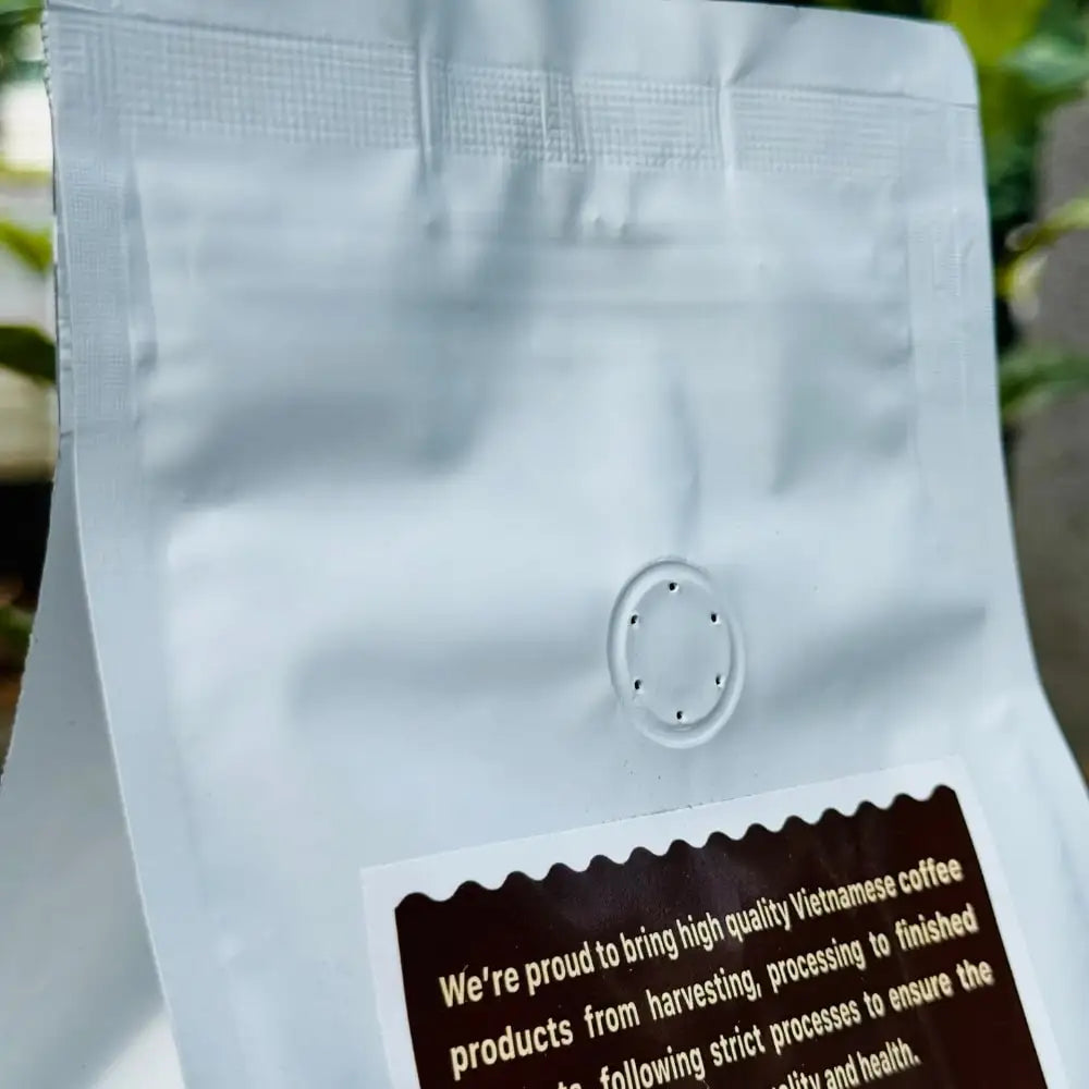Sinh Nguyen Coffee Vietnam Robusta Arabica Blend Coffee Beans-Premium Wholesome Sweet Taste 2-Layer Valve Bag Packaging Roasted