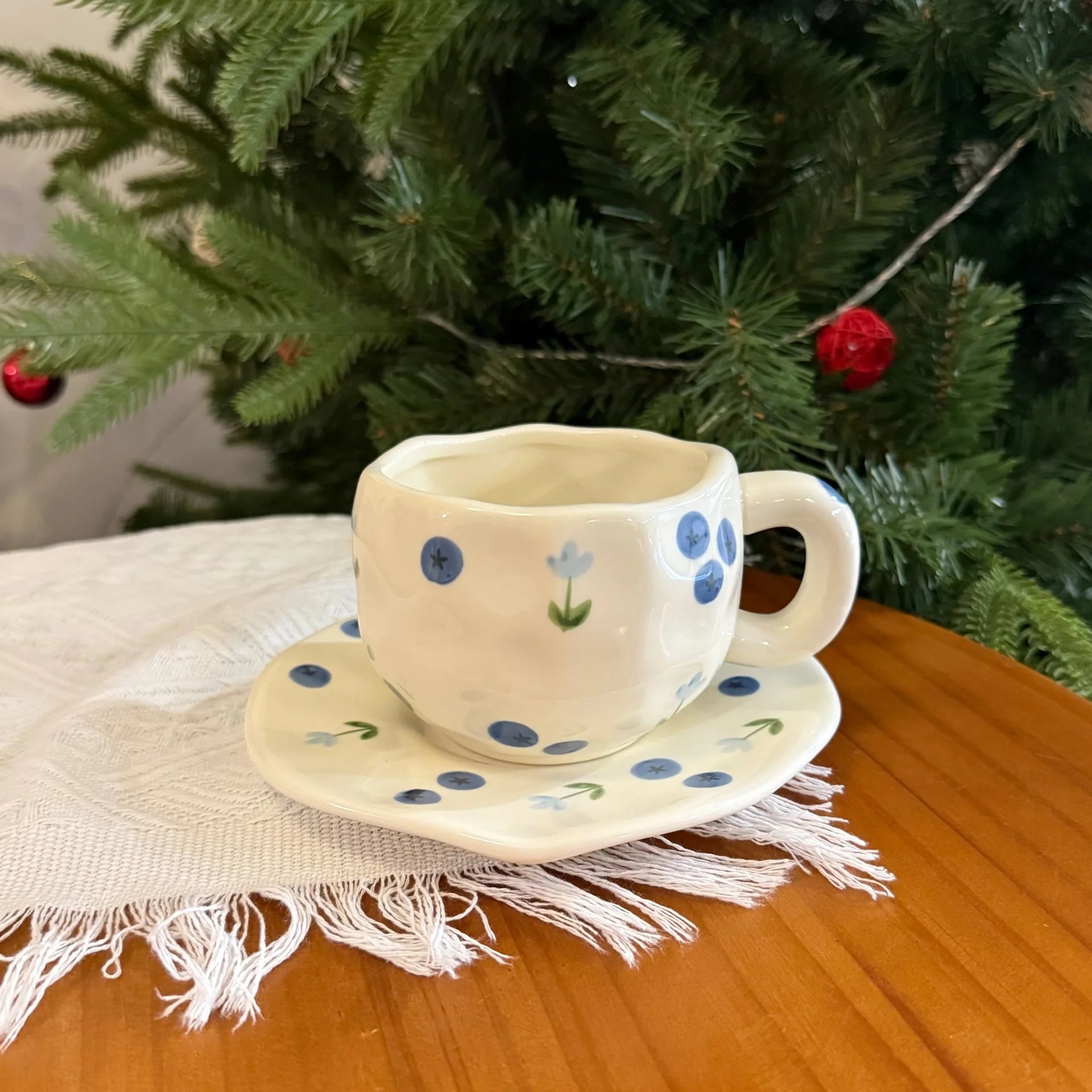 ins style retro flower ceramic cups and saucers, hand-squeezed irregular coffee cups and saucers, afternoon tea cups and saucers