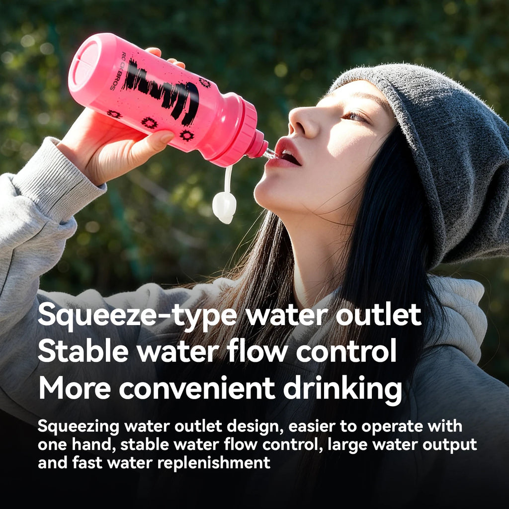 ROCKBROS Cycling Water Bottle 600ml Large Capacity Lightweight Squeeze Type Sports Bottle with Dust Cover Leakproof Water Bottle