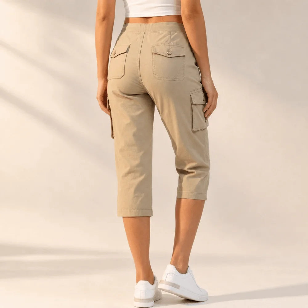 Quick Dry Fabric Women’s Hiking Pants Lightweight Feel Elastic Waistband Capri Pants Multiple Pockets Cropped Length Cargo Pants