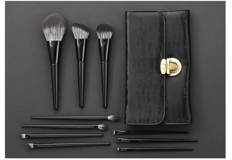 Matte Black Nylon-Bristled Makeup Brush Set Portable Full-Set Makeup Tools with Powder Brushes Foundation Brushes And More