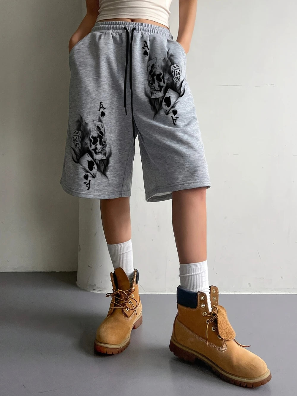 Women's Fashion Skull Print Capri Shorts Hip-Hop Summer Letter Trendy Loose Casual Five-Point Shorts Straight-Cut Unisex Shorts