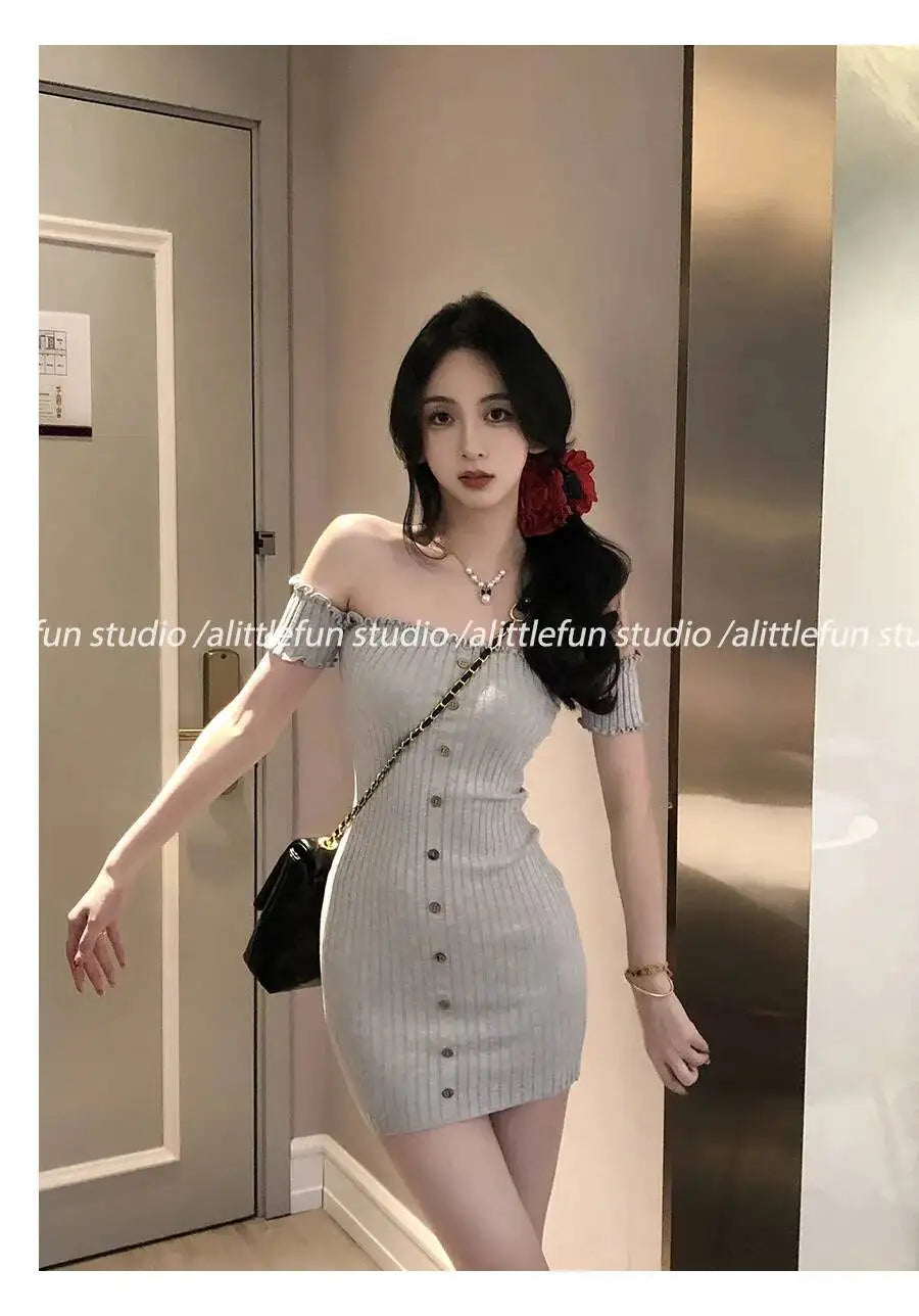 2026 New Summer Women's Knitted Short Sleeve Dress Atmosphere Style Outfit Petite Waist Trimming Slim Fit Hip Wrap Short Dress