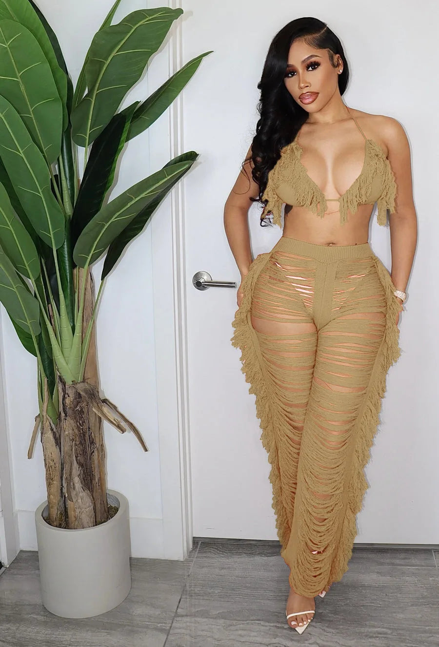 Sexy Women 2025 Knitted Set Two Piece Set Halter Backless Bra Crop Top Pants Crocheted 2 Pieces Set Hollow Out Crochet Beach Set
