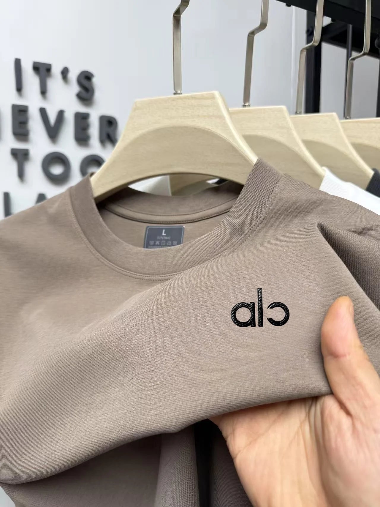 100% Pure Cotton Men's Crewneck T-Shirt Summer Latest Soft Comfy Breathable Business Golf Short Sleeve Delicate Embroidery Tee