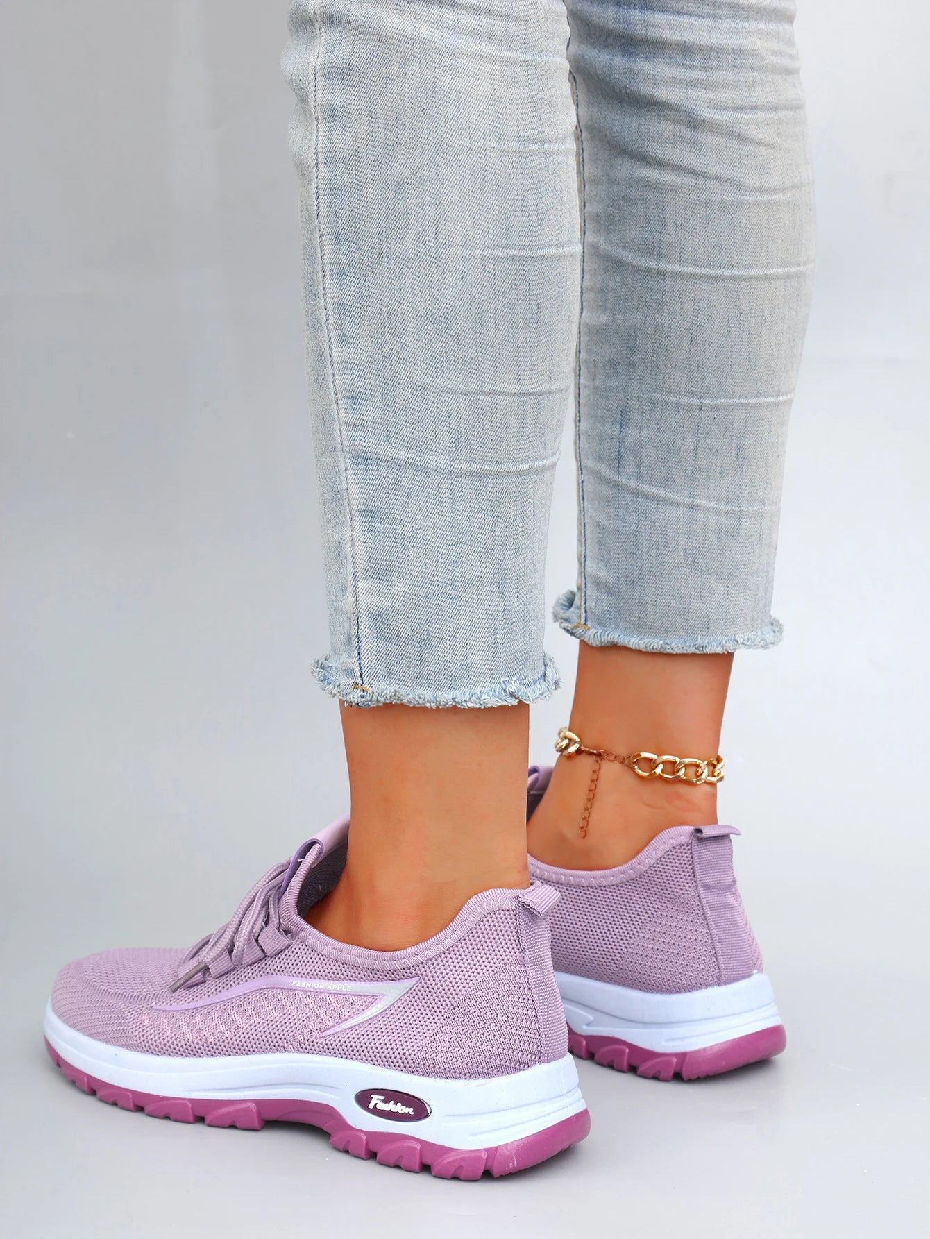Spring and Autumn New Women's Casual Lace-Up Sneakers, Comfortable, Breathable, Lightweight and Wear-Resistant Sports and Casual Shoes