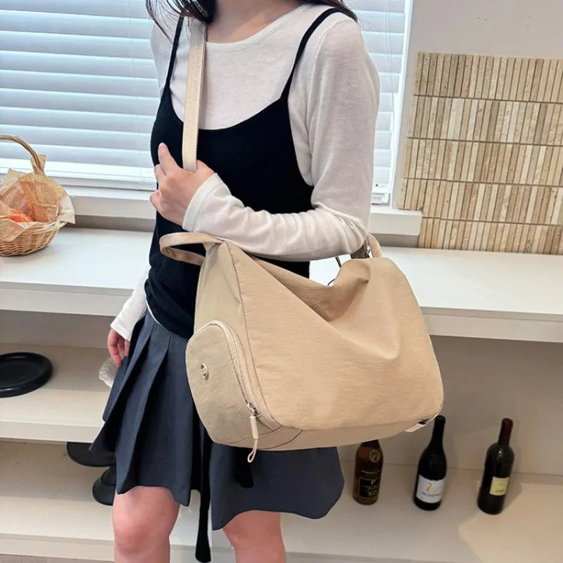 Women's Casual Nylon Large Capacity Shoulder Bag with Pocket, Casual Style for Daily Use, Sports, Travel, and Outdoor Activities