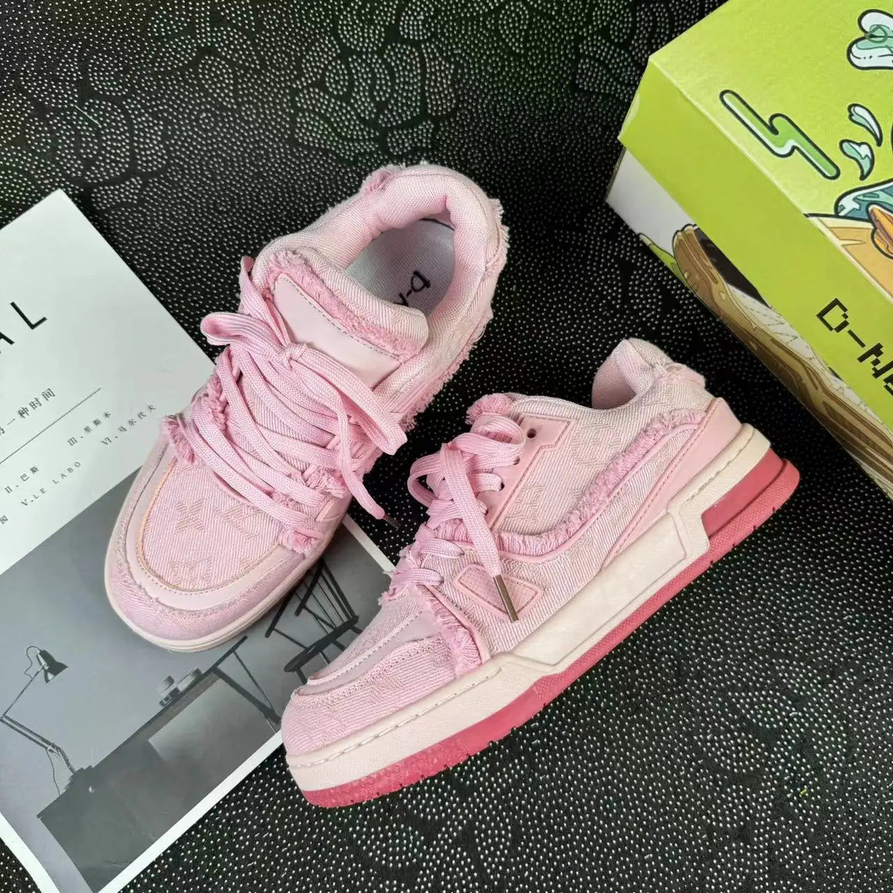 2025 New Casual Women's Sneakers Popular Niche Vintage Skateboard Spring Autumn All Match Shoes Couple Style Pink Sneakers