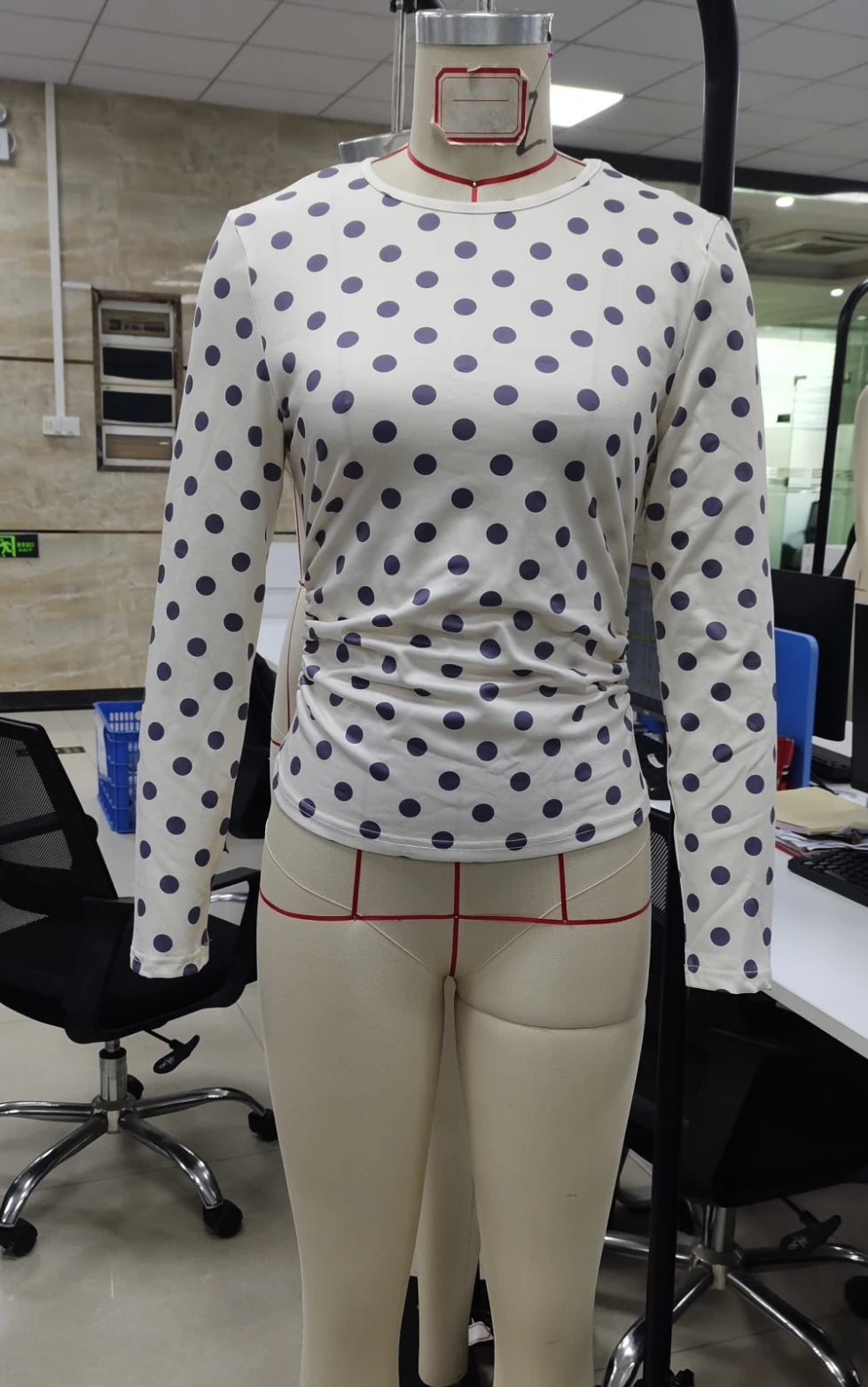 Combhasaki Women Y2k Vintage Polka Dot T-Shirts Slim Long Sleeve Round Neck Side Ruched Pullovers Shirt Tops Fall Winter Clothes