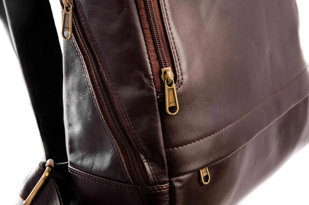Wholesale Unisex Retro Vintage Genuine Leather Daypack Handmade Dark Brown Zipper Closure Anti-Theft Backpacks For Men And Women