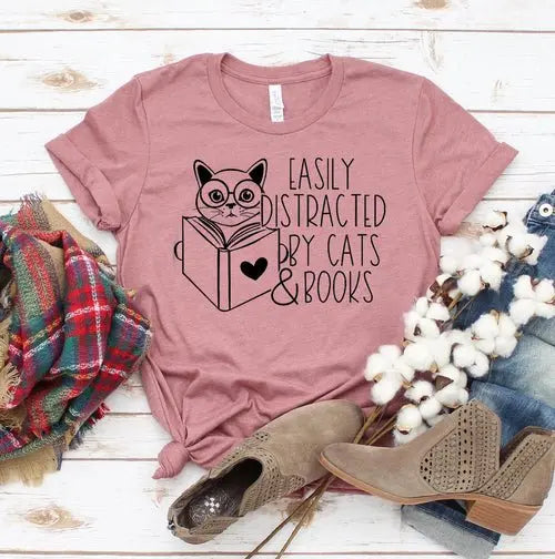 Easily Distracted By Cats & Books T-shirt - Beauty