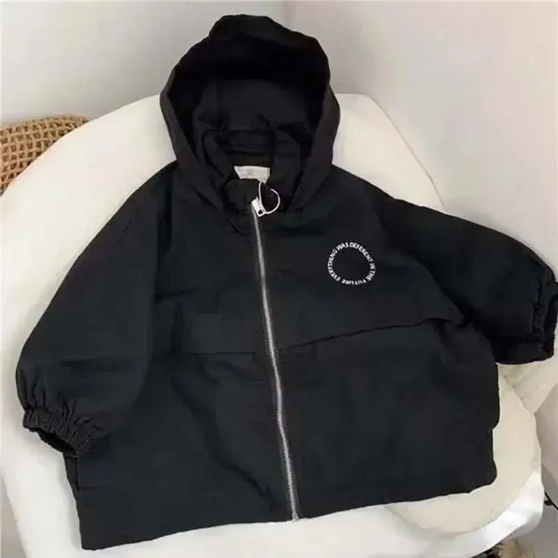 High - quality Children's Letter Hooded Windbreaker for Boys and Girls Handsome Coat for Spring Autumn Wear - Beauty