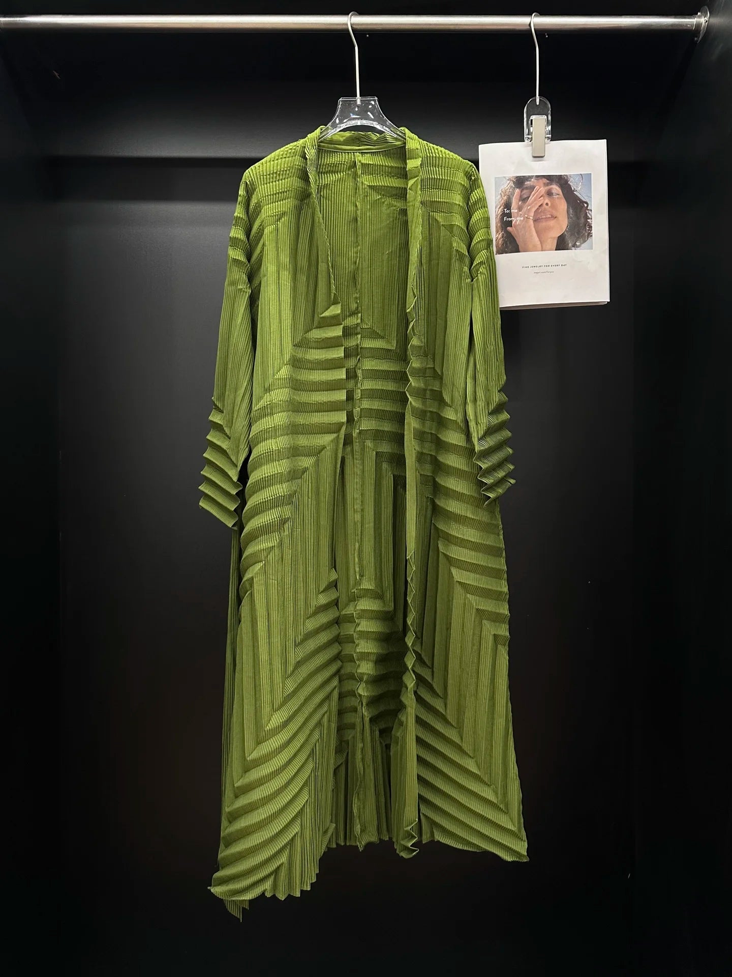 Miyake Pleated Retro Printed Trench Coat 2025 Spring and Summer New Loose Temperament Versatile Jacket - Beauty