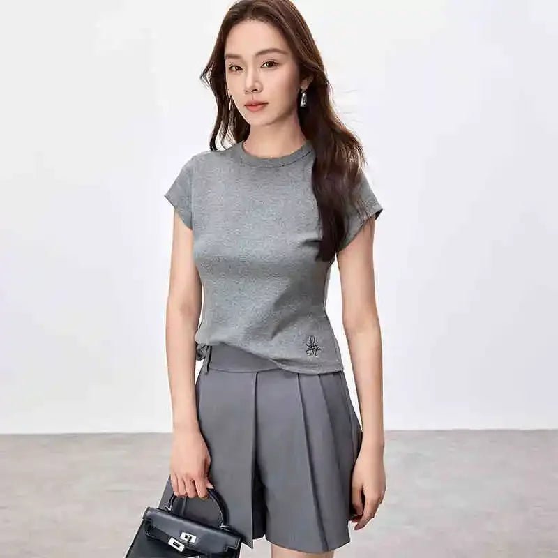 SENTUBILA Women's Slim T-shirt 2025 Spring Summer Fashion Solid Knitted Simple Crewneck Short Sleeve Embroidery Tops 152T59063 - Beauty
